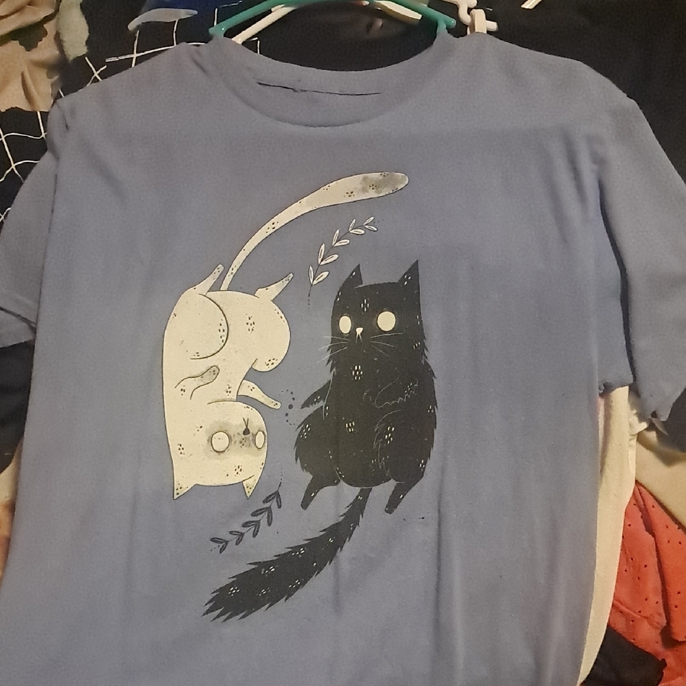 Hot Topic Blue Cat Graphic Tee